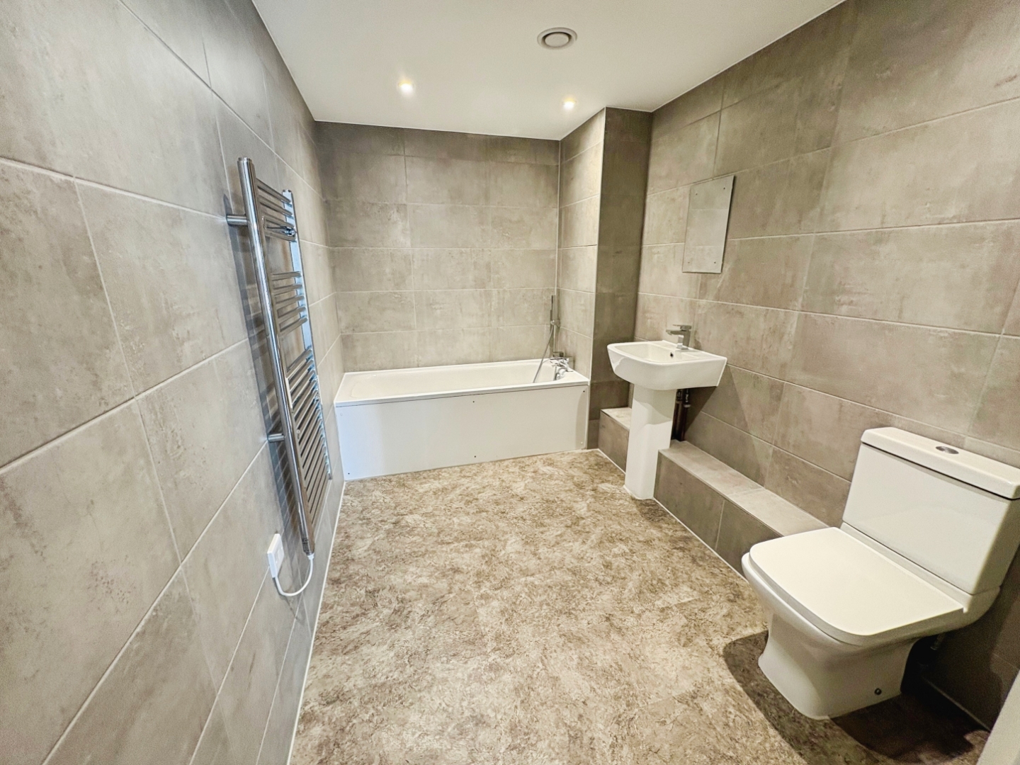 Main bathroom